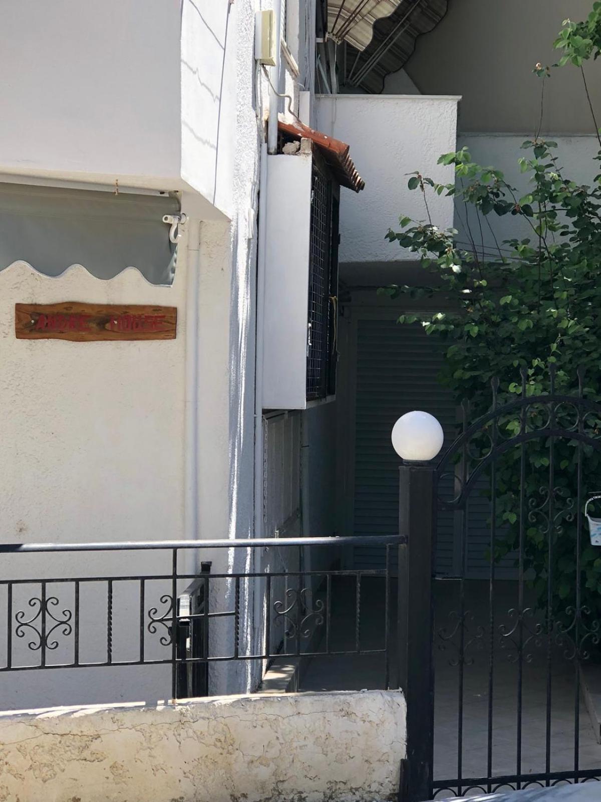 הוילה פוליכרונו Andres House מראה חיצוני תמונה