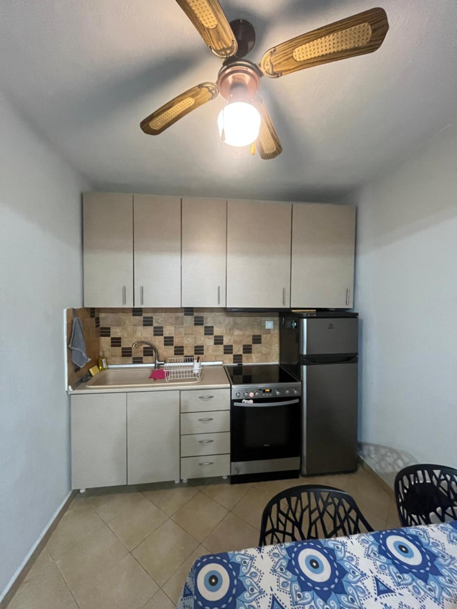 הוילה פוליכרונו Andres House מראה חיצוני תמונה