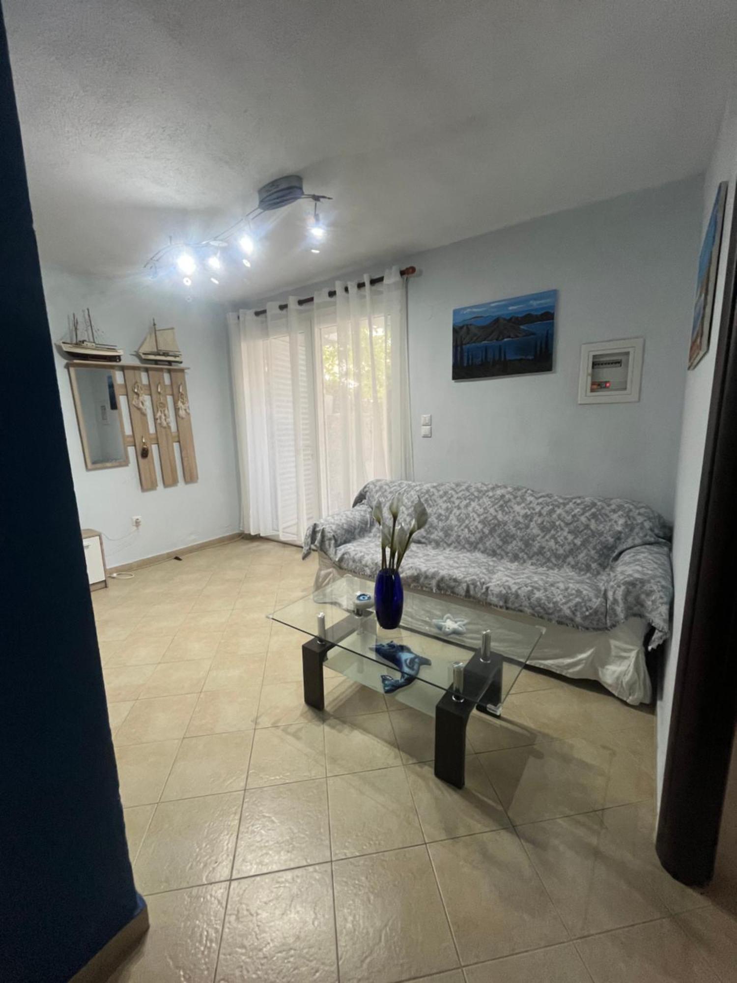 הוילה פוליכרונו Andres House מראה חיצוני תמונה